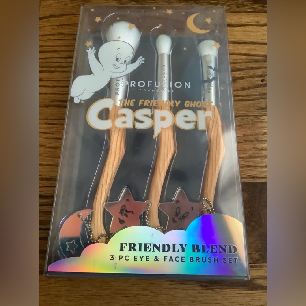 New Sealed Profusion x Casper Friendly Blend Eye and Face Brush Set